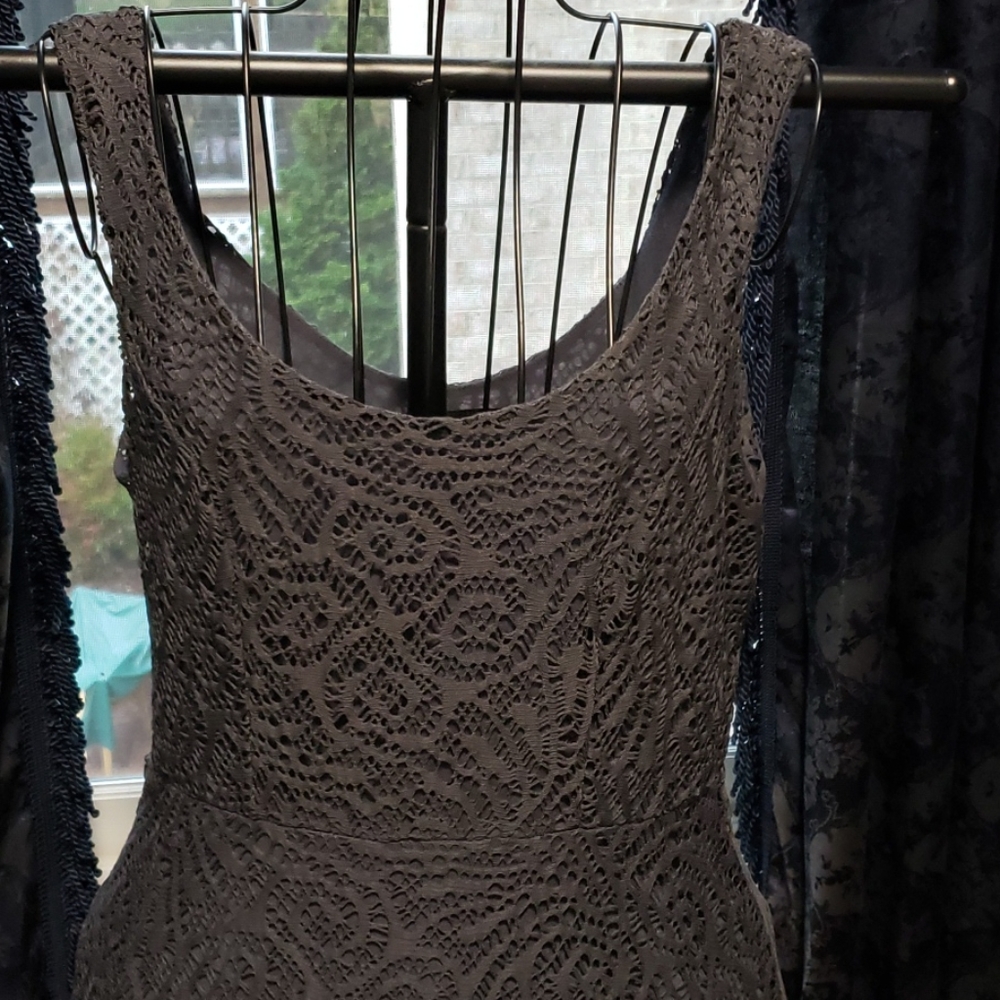 Dress - Picture 3 of 3